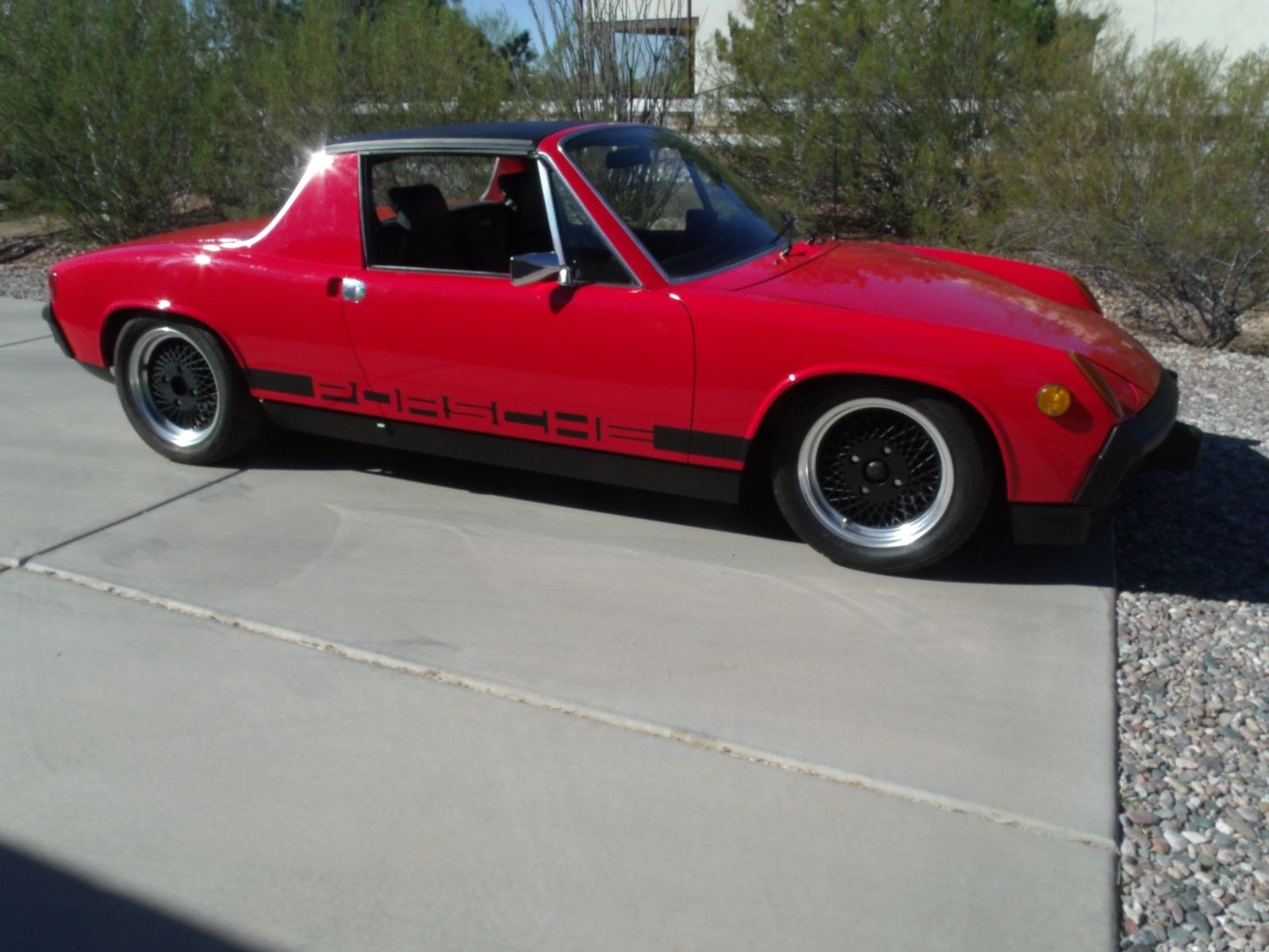 red 914.jpg